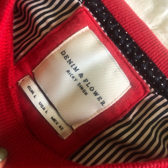 Red crew neck - Picture 2 of 3